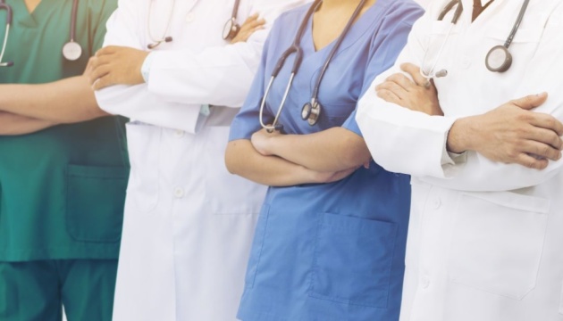 Правительство с июля повысит зарплату запорожским медикам