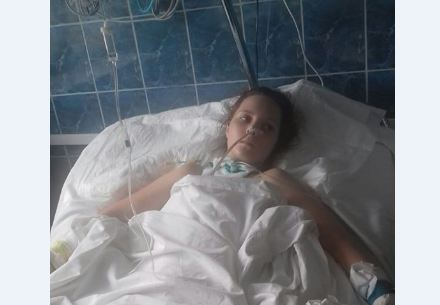 Девочке из Запорожья, которую на Бабурке сбило авто, сделали операцию: ей все еще нужна помощь