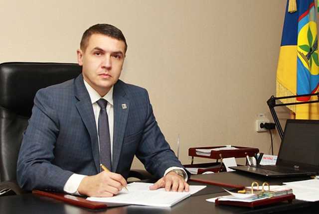 Cуд признал виновным мэра Днепрорудного в препятствовании журналистской деятельности