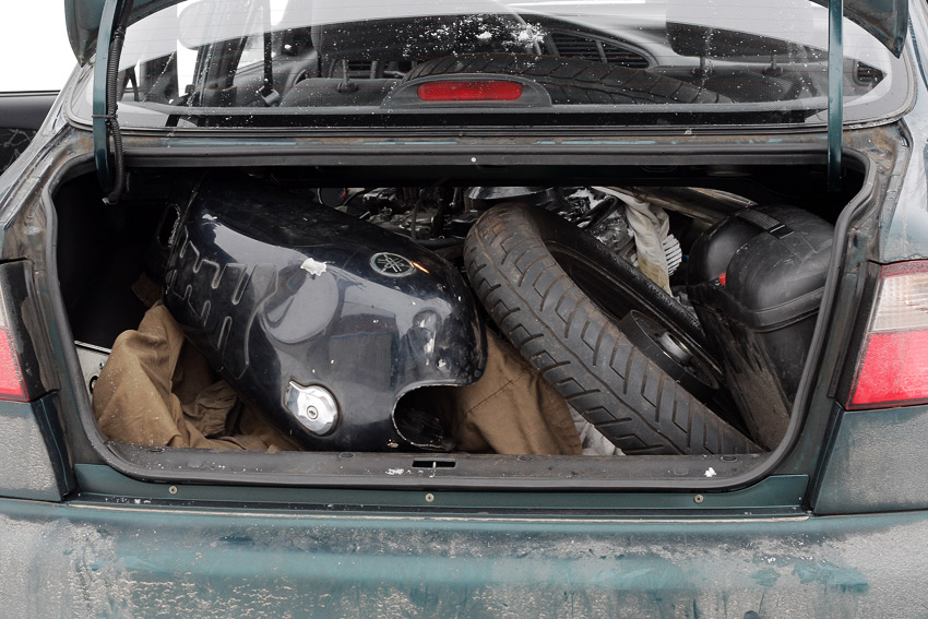 В Запорожье в салоне авто обнаружили угнанный мотоцикл (ФОТО)