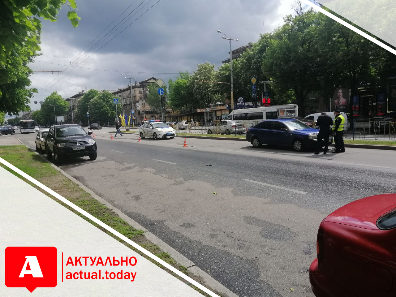 В центре Запорожья автомобиль сбил женщину (ФОТО)