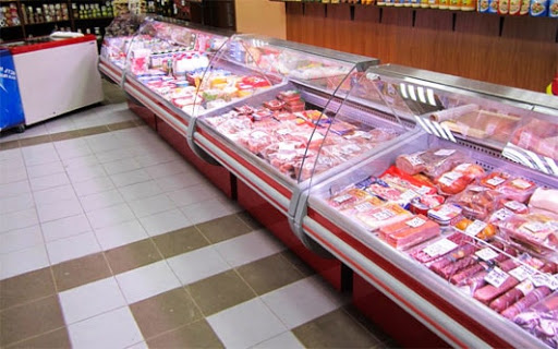 Накрученные весы, рассадник микробов и мытье колбасы: сеть магазинов мясных деликатесов в Запорожской области продают испорченную продукцию (ВИДЕО)