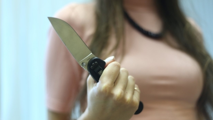Ударила ножом в сердце из-за ревности: в Запорожской области женщины устроили поножовщину  (ФОТО)