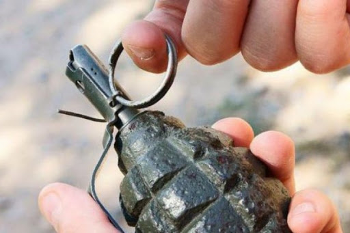 В Кирилловке мужчина принес на пляж гранату: его задержали (ВИДЕО)
