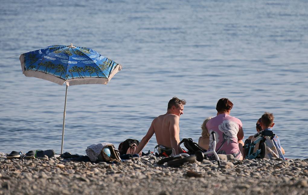 На пляже в Запорожской области отдыхающего оштрафовали на 17 тысяч гривен за отсутствие маски
