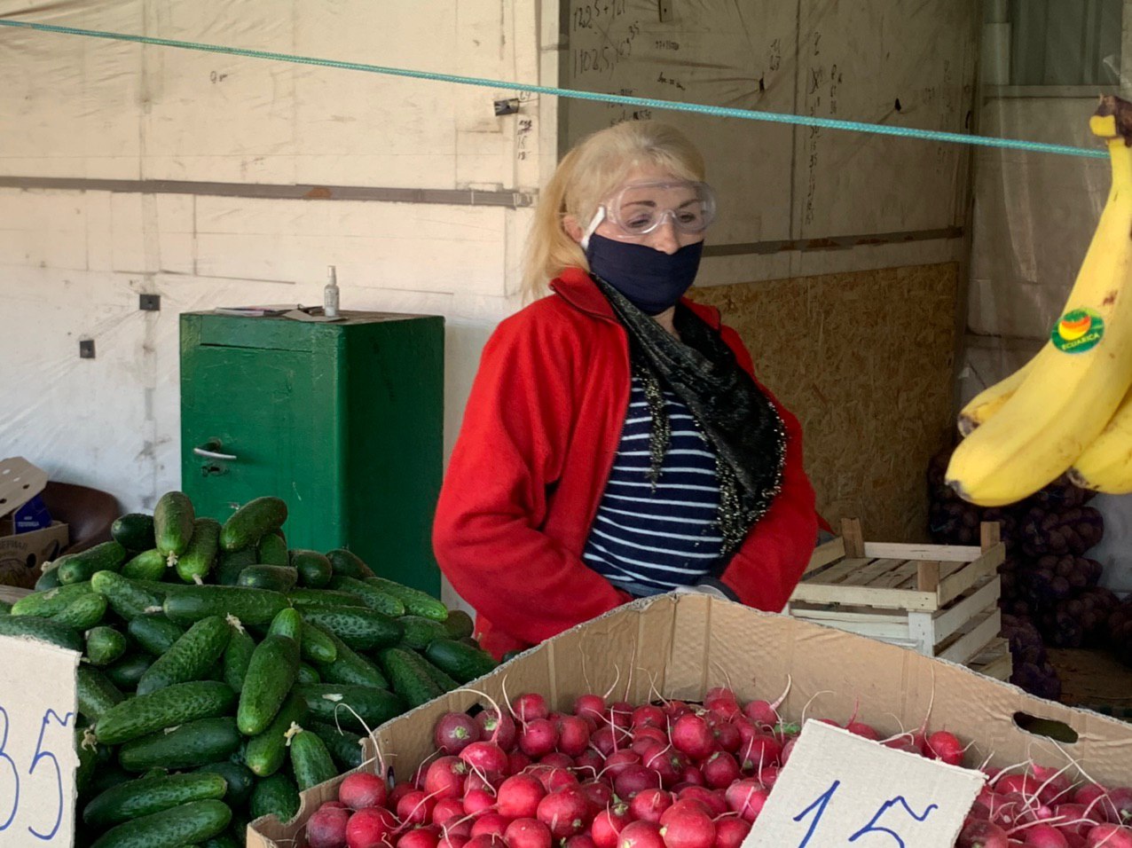 В Запорожье за несоблюдение карантинных мер оштрафовали предпринимателей на рынках, магазинах и в заведениях питания