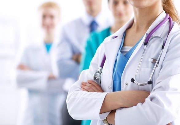 Запорожским врачам-интернам и научным сотрудникам вуза разрешили оказывать первую помощь в учреждениях здравоохранения