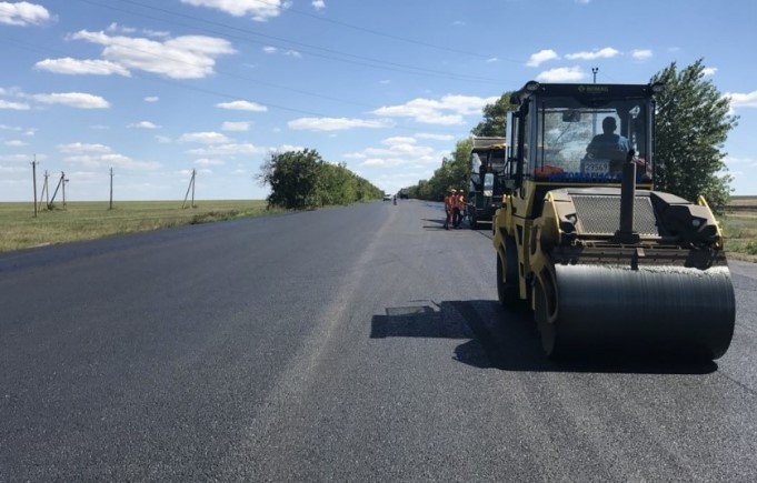 По дороге на запорожский курорт на трассе продолжается ремонт: как избежать пробок (КАРТА)