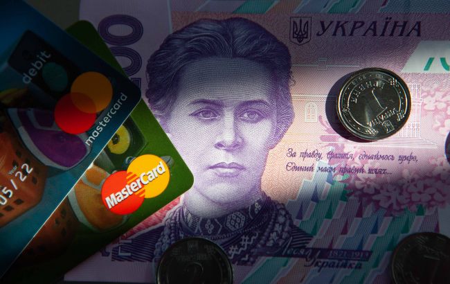Украинцам через несколько недель пересчитают зарплаты: сколько будем получать