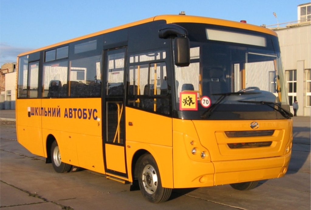 В Запорожье АвтоЗАЗ выпустил 30 школьных автобусов (ВИДЕО)