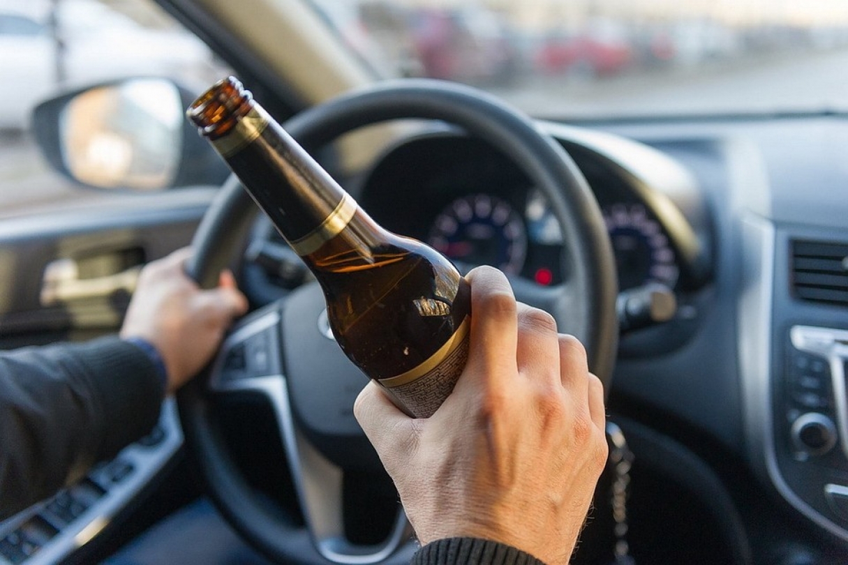 В Запорожье пьяный водитель врезался в авто и скрылся с места ДТП (ФОТО)