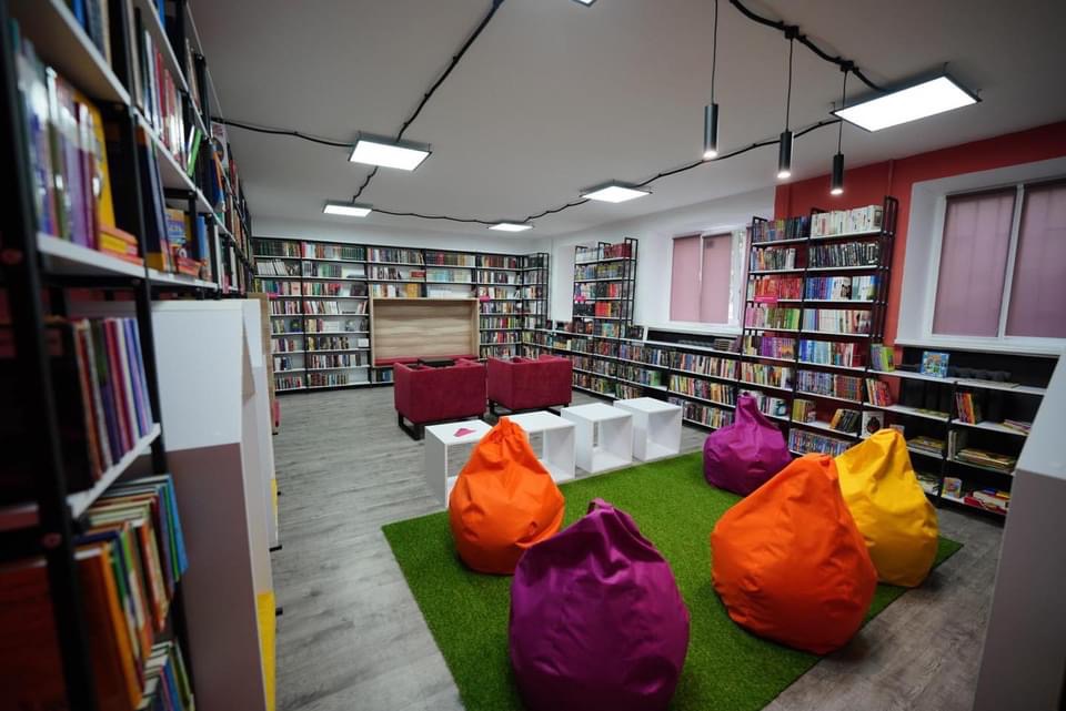 В обновлённой библиотеке в Запорожье на Космосе откроется культурно-художественный центр (ФОТО)