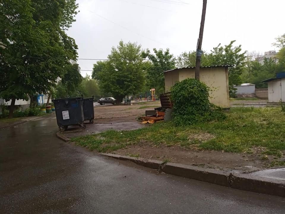 В Запорожье снесли очередной МАФ (ФОТО)