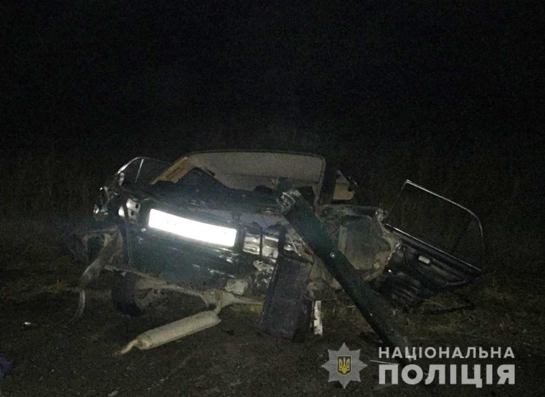 В Запорожской области автомобиль врезался в грузовик: разыскиваются свидетели (ВИДЕО)
