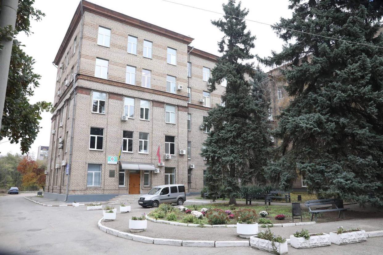 В Запорожье продолжается реконструкция больницы экстренной и скорой медицинской помощи (ФОТО)