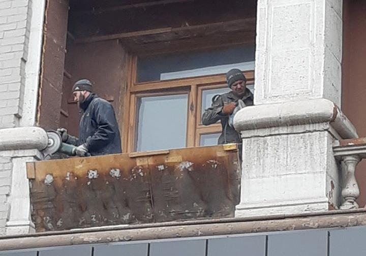 Владелица квартиры, которая разрушила балкон в запорожском доме-памятнике архитектуры, отказалась платить штраф
