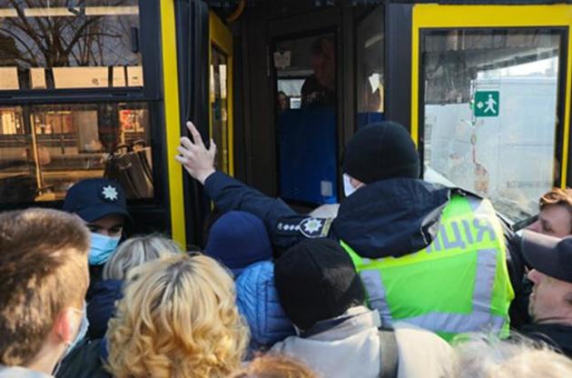 В Пологовском районе, который попал в «красную зону», проверяют пассажирские перевозки