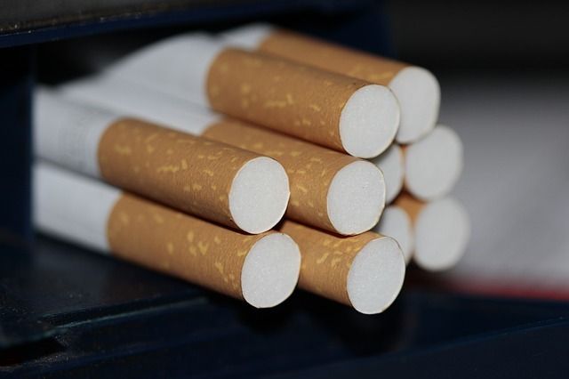 В Запорожской области в киоске обнаружили 10 тысяч пачек контрафактных сигарет (ФОТО)