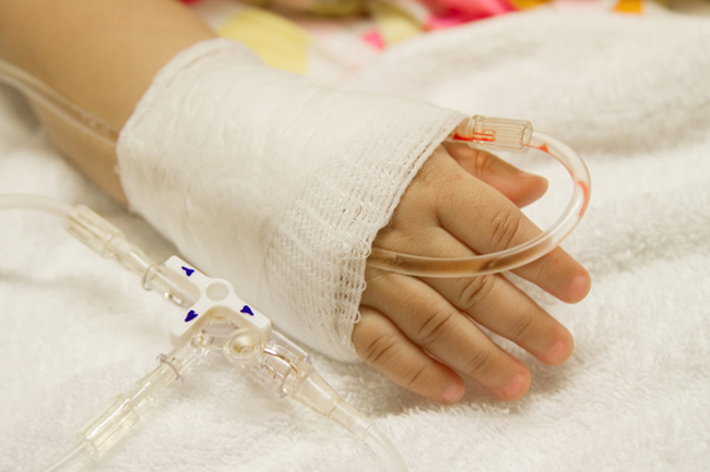 В Запорожье маленькому мальчику, который сильно обжег руку, сделали операцию (ФОТО, ВИДЕО)