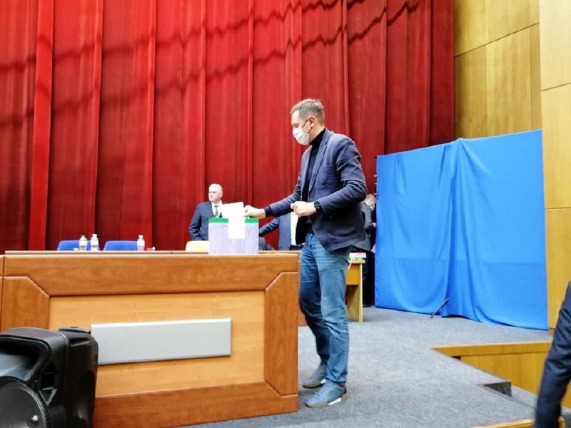 В Запорожском облсовете депутаты от нескольких фракций избрали своего главу (ФОТО)