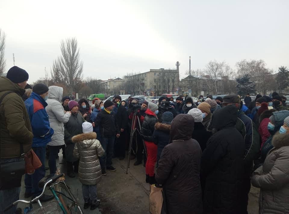 Жители Орехова требуют от правительства запретить повышать цены на газ и электроэнергию: они вышли на акцию протеста (ФОТО)
