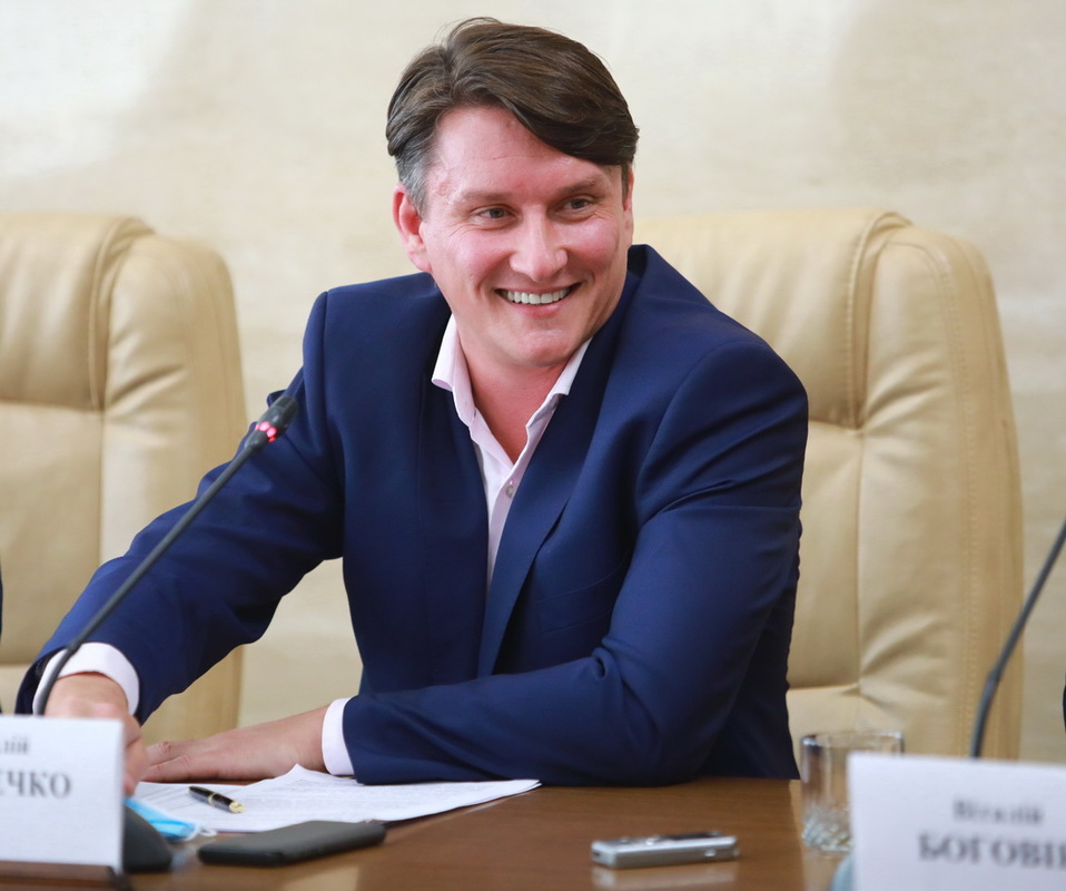 Помощником председателя облсовета может стать экс-кандидат на пост мэра Запорожья: его декларация