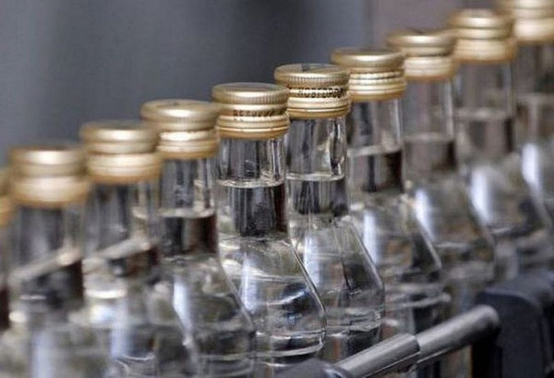 Житель Запорожья два года продавал фальсифицированную водку