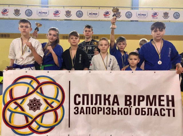 Запорожские спортсмены достойно представили нашу общину на соревнованиях полно-контактному каратэ