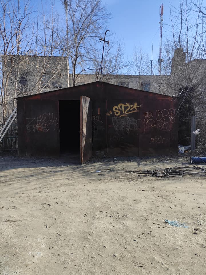 В Запорожье демонтировали незаконный гараж в историческом районе Верхней Хортицы (ФОТО)