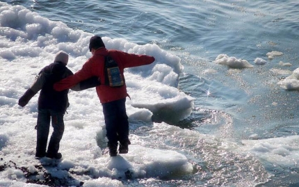 ОБНОВЛЕНО: В Запорожье двое детей провалились под лед: одну из них удалось спасти, второй – погиб
