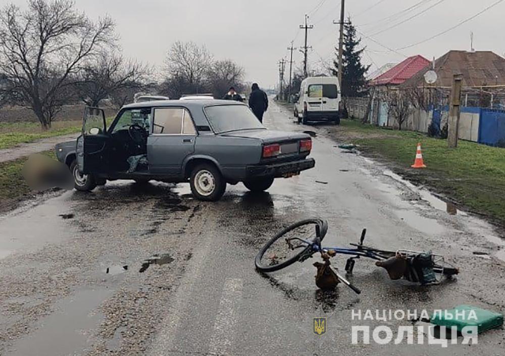 В Запорожской области водитель ВАЗа сбил насмерть односельчанина на велосипеде