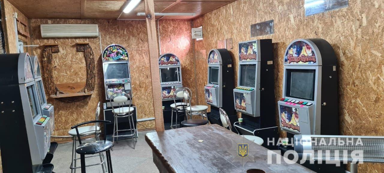 В Запорожской области под видом кафе функционировало нелегальное казино