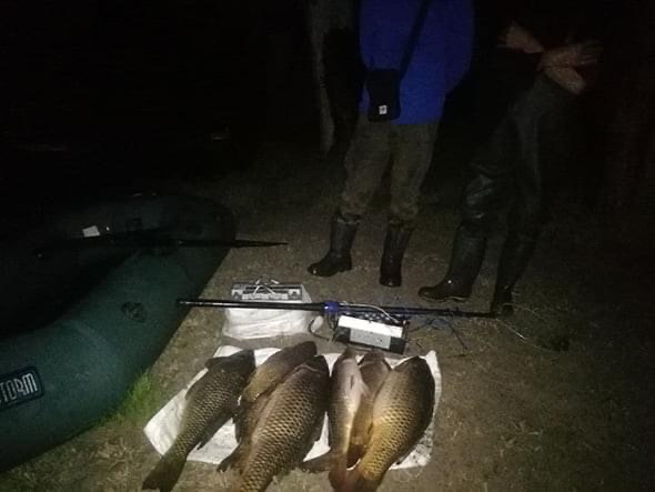 В Запорожском районе браконьеры с электроудочкой наловили 25 кг рыбы (ФОТО)