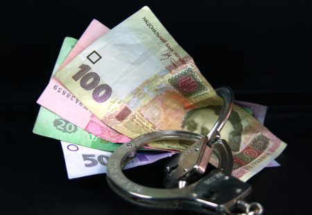 В Запорожье пьяный водитель предлагал правоохранителям немалую взятку