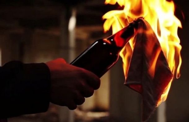 Беспредел в Бердянске: ночью пытались сжечь дом совладельца “Азовкабеля”