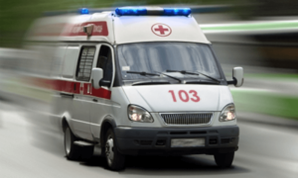 В Запорожье напали на медиков, которые не смогли спасти мужчину (ВИДЕО)