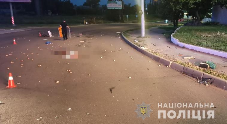 В Запорожской области авто насмерть сбило велосипедиста: разыскиваются очевидцы (ФОТО)