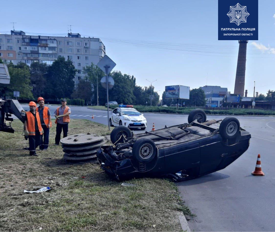 В Запорожье вдребезги пьяный водитель без прав спровоцировал ДТП (ФОТО)