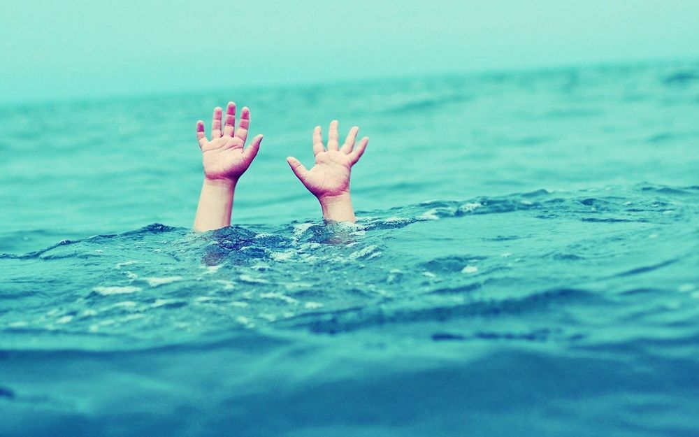 ОБНОВЛЕНО. В Бердянске едва не утонул 9-летний ребёнок