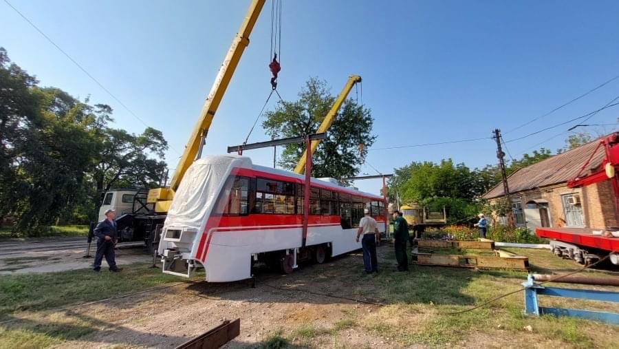 Запорожье получило первый из трёх кузовов для сбора трамваев (ФОТО)
