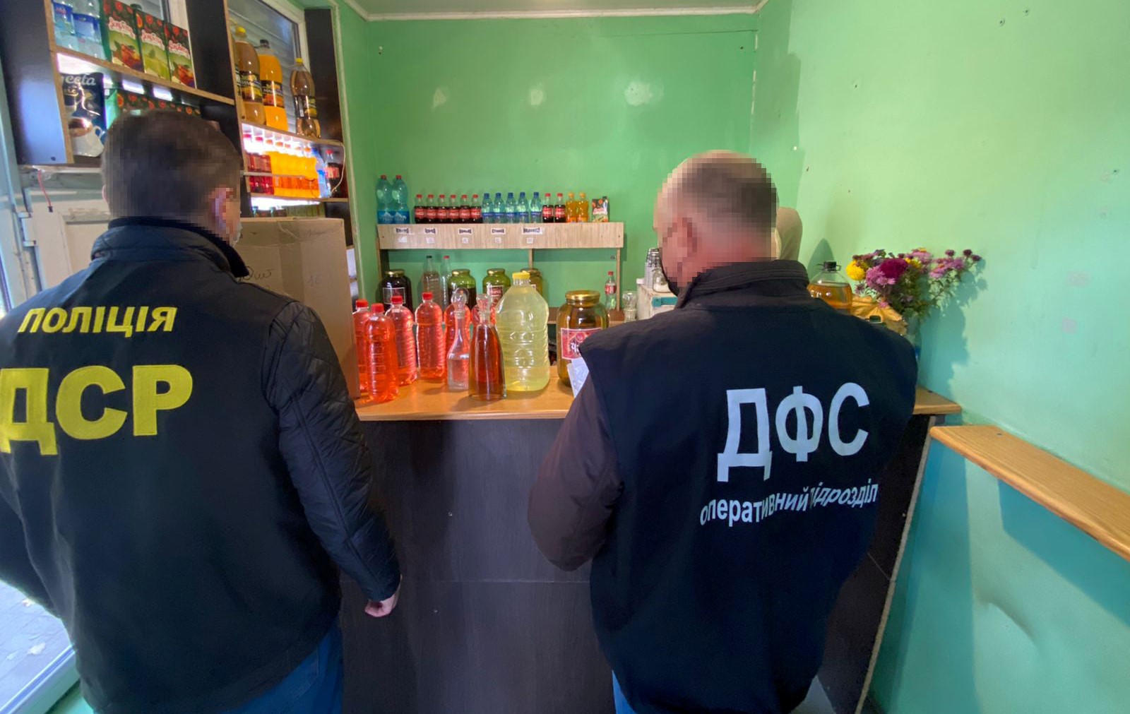 В Запорожской области ГФС изъяла контрафактного алкоголя на 350 тысяч гривен (ФОТО)