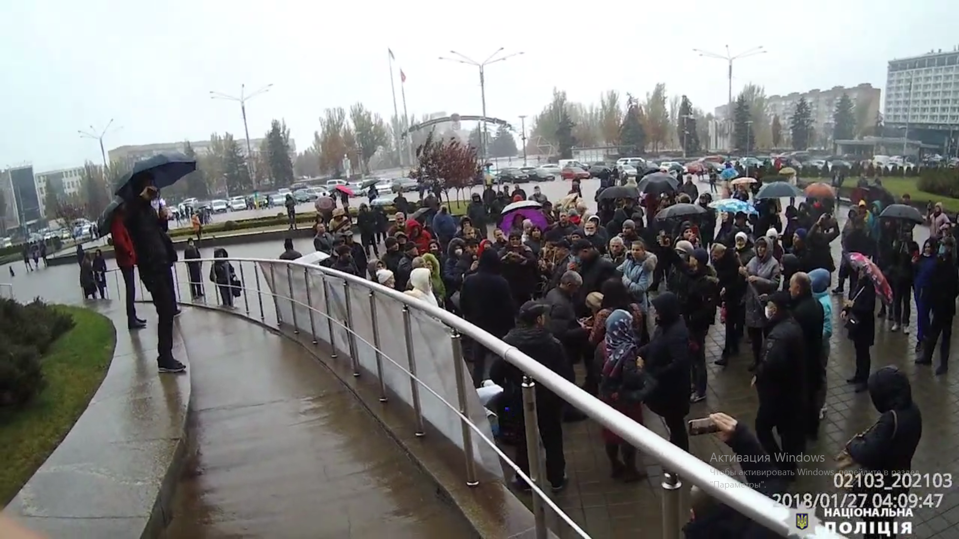 В Запорожье во время антиковидного митинга полиция задокументировала нарушение карантинных ограничений (ФОТО, ВИДЕО)