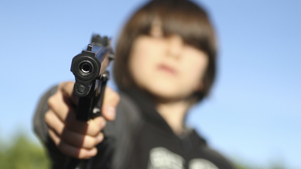 В Запорожской области восьмиклассник открыл стрельбу из пистолета по ученикам школы – есть пострадавший (ФОТО)