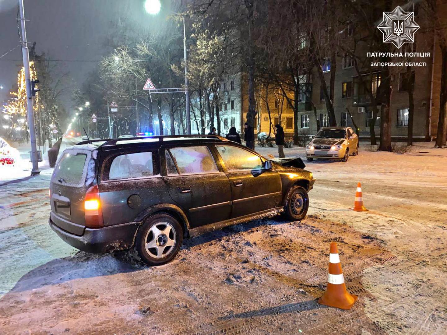 В Запорожье на перекрестке не разминулись два авто (ФОТО)