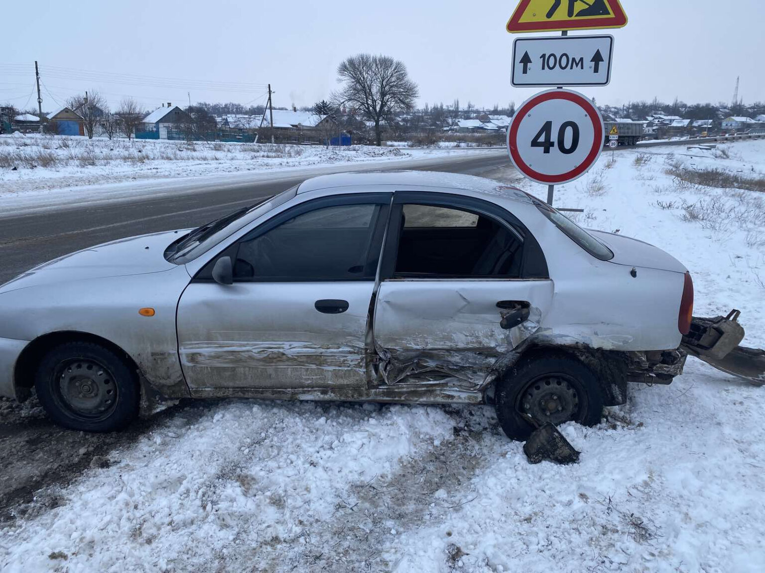 В Запорожской области пьяный водитель Mazda врезался в Daewoo с ребёнком и скрылся с места ДТП (ФОТО)