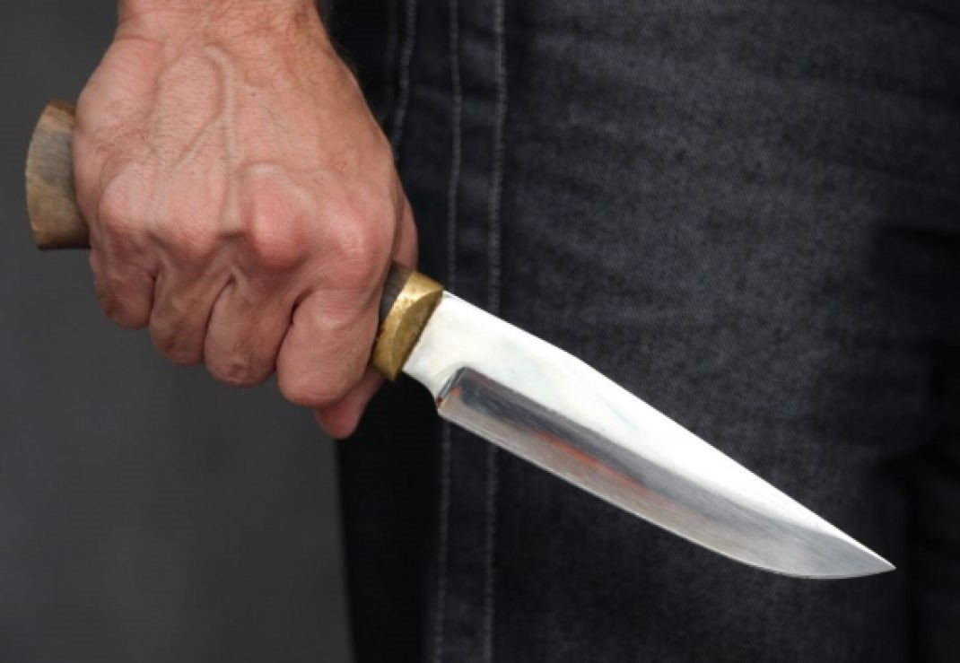 В Запорожской области за сутки  двое мужчин получили ножевые ранения