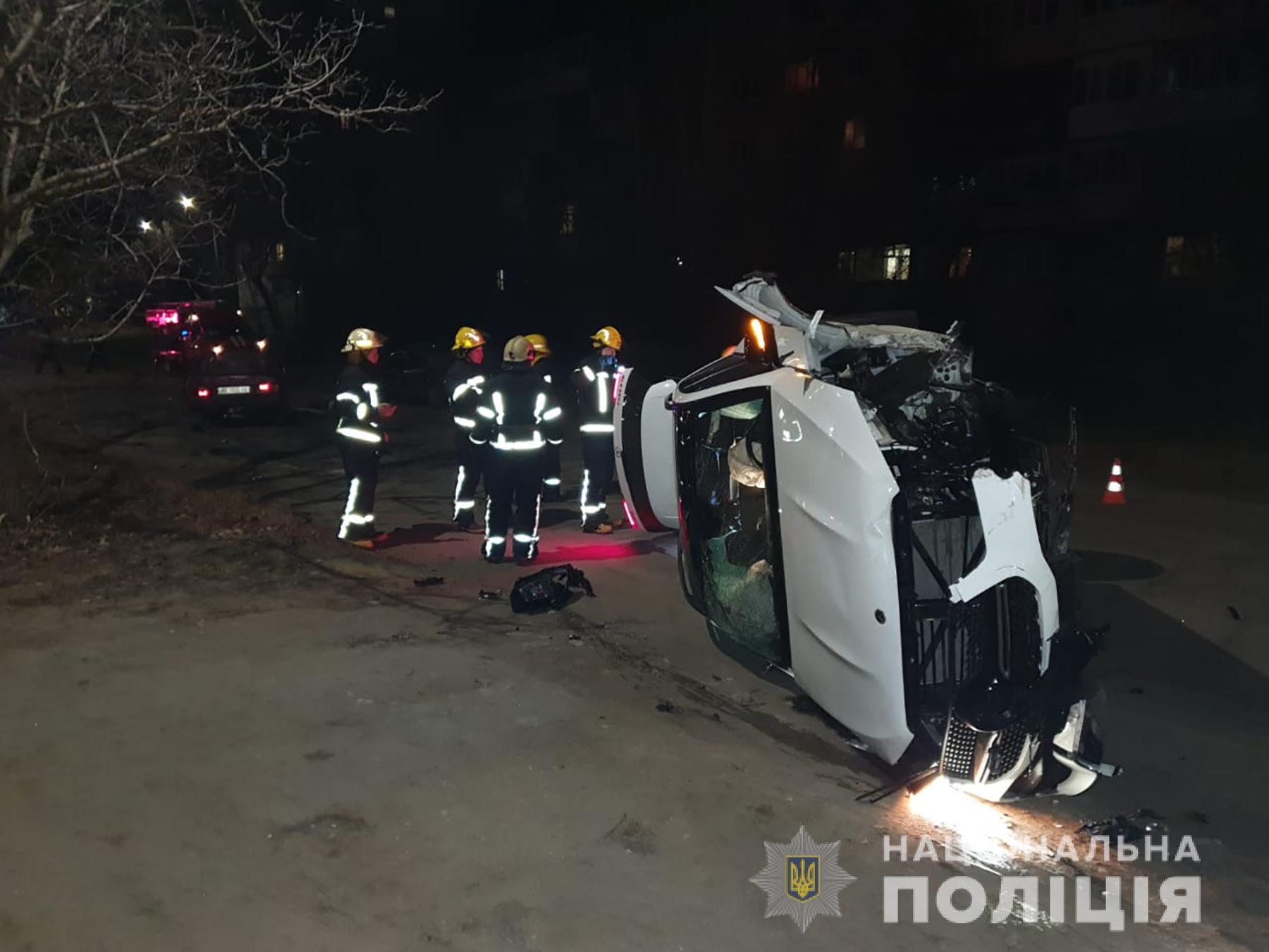 В Запорожской области пьяный водитель убил пешехода и спровоцировал массовое ДТП (ФОТО)