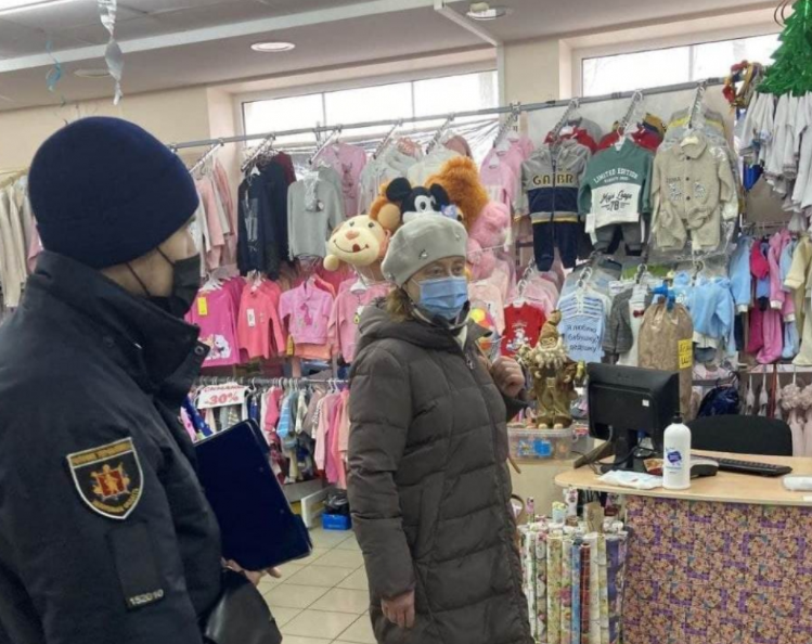 Заведения общепита, рынки и аптеки: где в Запорожской области продолжают нарушать карантинные требования (ФОТО)