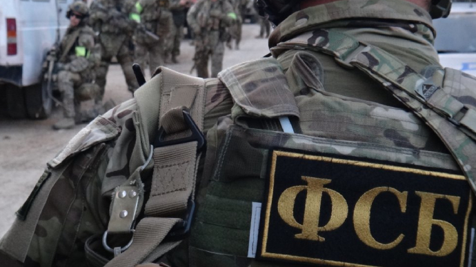 Співробітники ФСБ РФ затримали та допитували депутатку Токмацької міської ради за протиокупаційні висловлювання