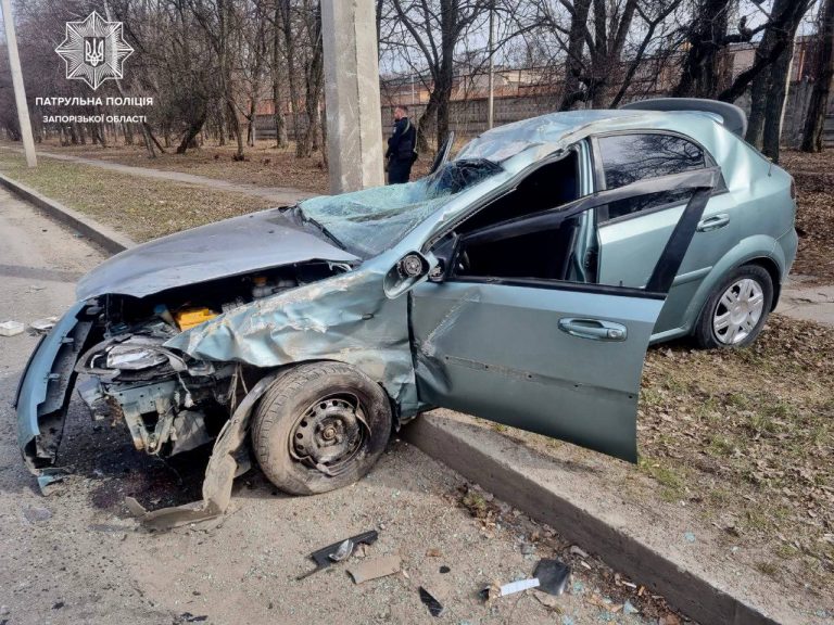 В Запорожье в результате ДТП пострадал водитель одного из авто 